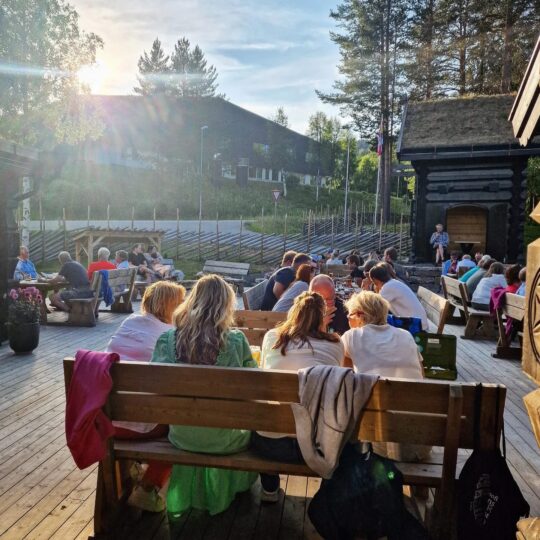 Sommarkviss på Groven ein fin sommarkveld